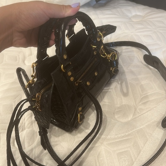 Balenciaga Black Croc-Embossed Neo Classic Nano city crossbody - Picture 8 of 10